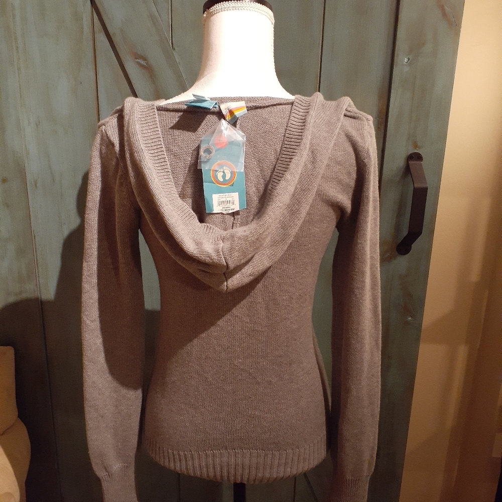 Sweater - Picture 3 of 4